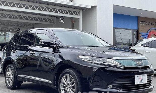 Toyota Harrier NON HYB DHAKA READY 2017. Sera Cars - Used Cars Price in Bangladesh. Buy/Sell Second Hand Cars. SeraOffers.com